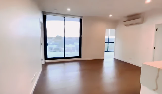 1060 Dandenong Road 1